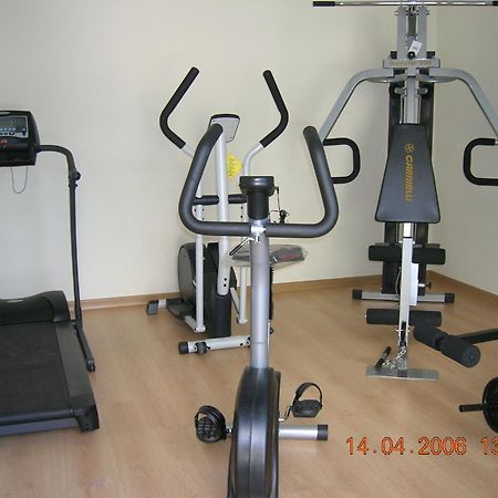 Hotel Trieste سينِغاليا المظهر الخارجي الصورة
