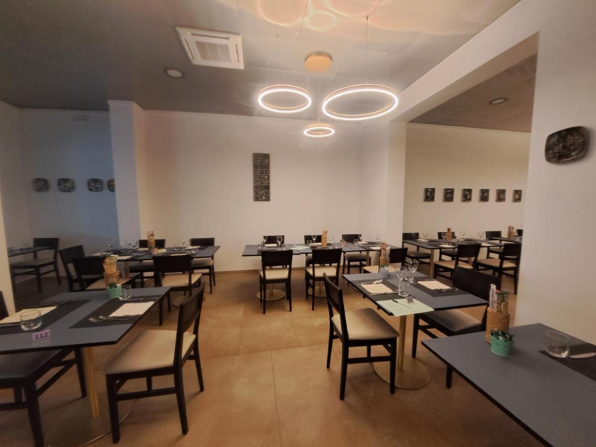 Hotel Trieste سينِغاليا المظهر الخارجي الصورة