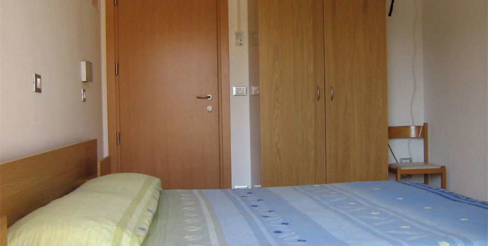 Hotel Trieste سينِغاليا المظهر الخارجي الصورة
