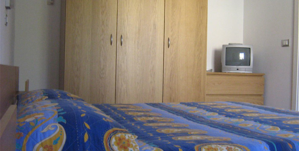 Hotel Trieste سينِغاليا المظهر الخارجي الصورة
